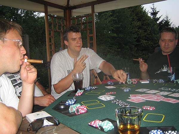 Tentacles team play Poker